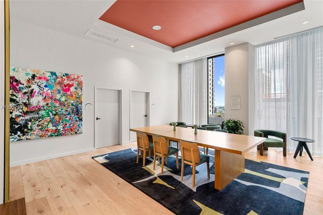 11 NE 6th Street 2204, Miami, FL 33132