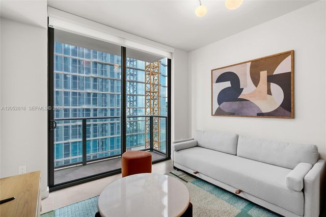 11 NE 6th Street 2204, Miami, FL 33132