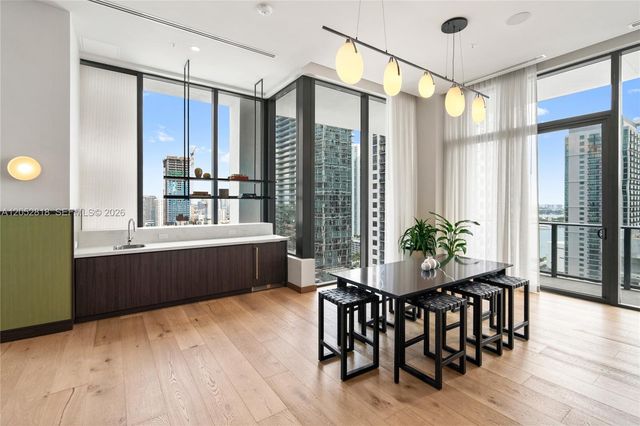 11 NE 6th Street 2204, Miami, FL 33132