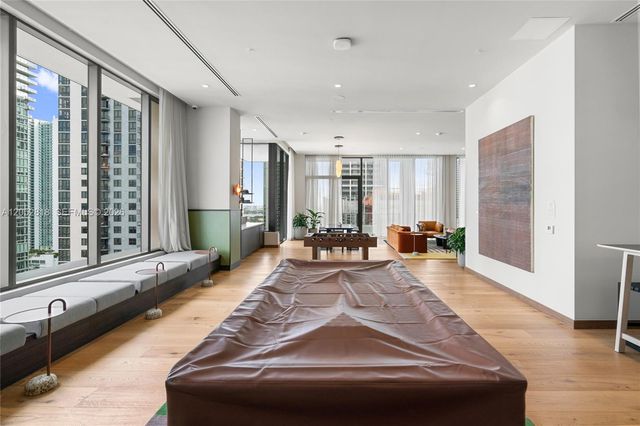 11 NE 6th Street 2204, Miami, FL 33132
