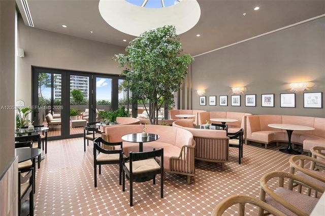 11 NE 6th Street 2204, Miami, FL 33132