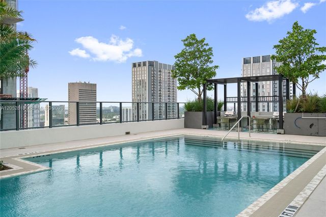 11 NE 6th Street 2204, Miami, FL 33132