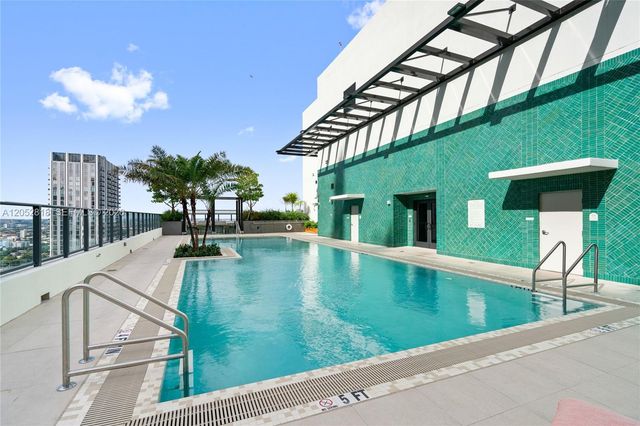 11 NE 6th Street 2204, Miami, FL 33132