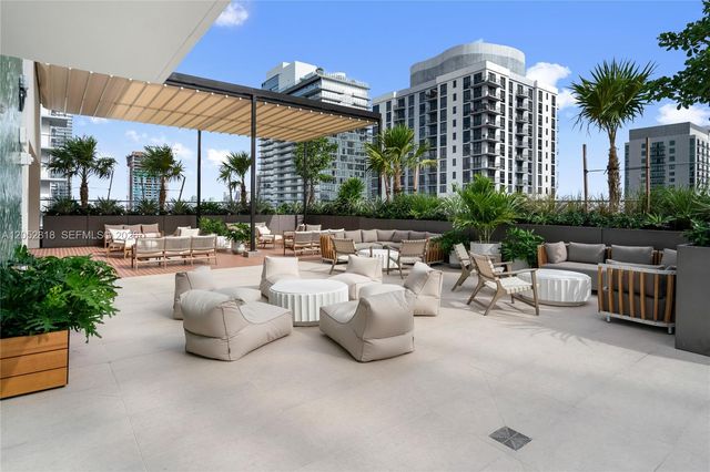 11 NE 6th Street 2204, Miami, FL 33132