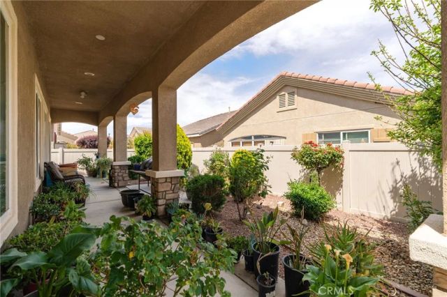 19478 Big Horn, Apple Valley, CA 92308