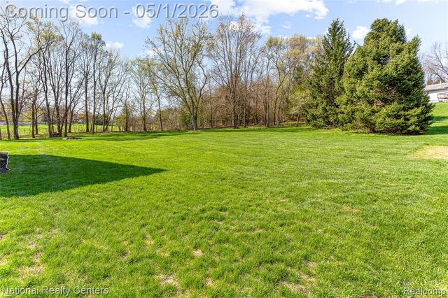 3983 Wing Drive, Pinckney, MI 48169