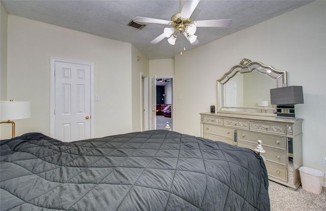 2104 Windy Shores Drive, Pearland, TX 77584