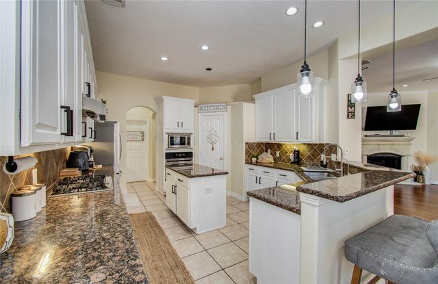 2104 Windy Shores Drive, Pearland, TX 77584