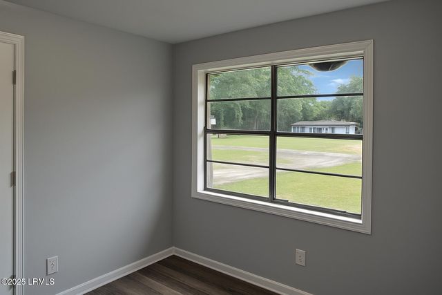 58 Big Road, Beaufort, SC 29906