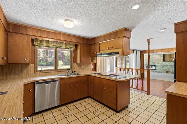 9603 N STRAHORN RD, Hayden Lake, ID 83835