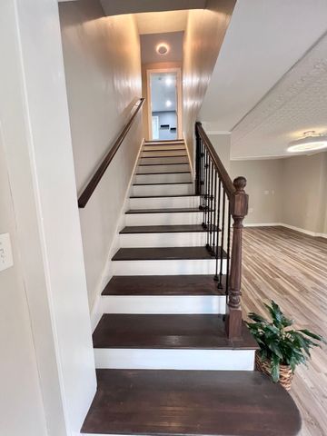 23 Stowe Ct, Hudson, MA 01749