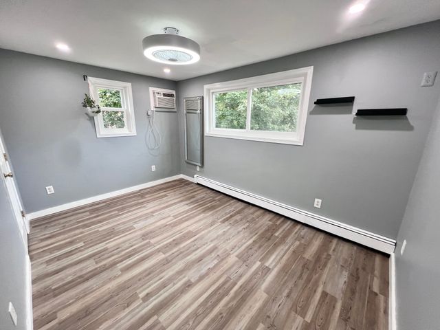 23 Stowe Ct, Hudson, MA 01749