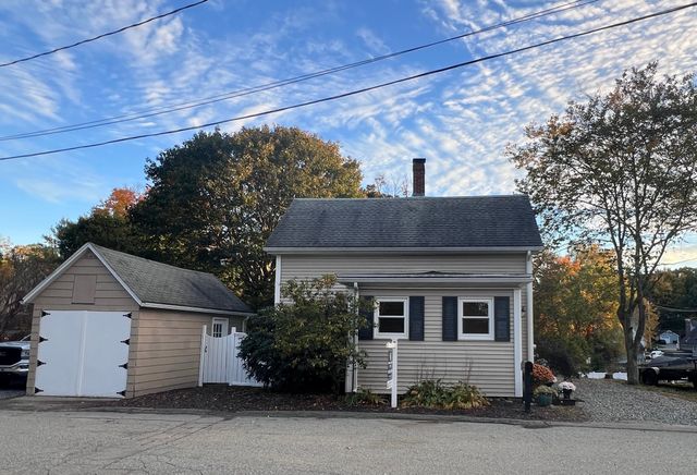 23 Stowe Ct, Hudson, MA 01749