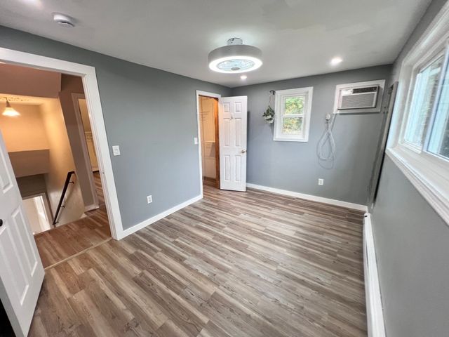 23 Stowe Ct, Hudson, MA 01749