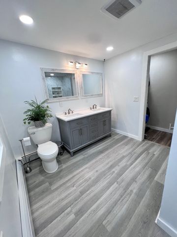 23 Stowe Ct, Hudson, MA 01749