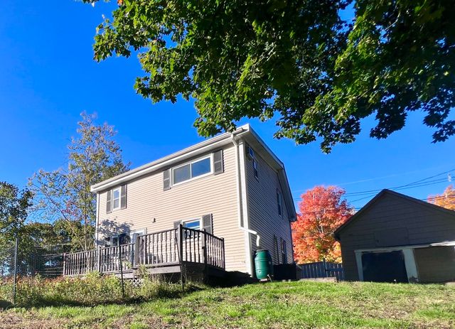 23 Stowe Ct, Hudson, MA 01749
