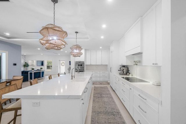 917 SW 36th Court, Boynton Beach, FL 33435