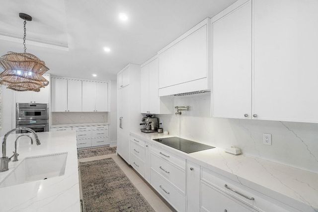 917 SW 36th Court, Boynton Beach, FL 33435