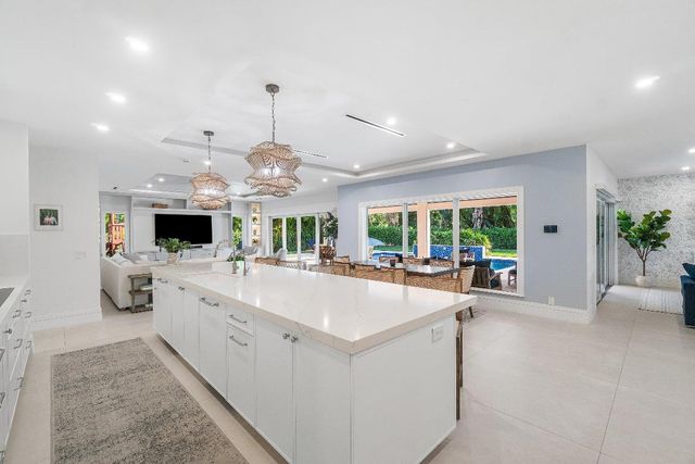 917 SW 36th Court, Boynton Beach, FL 33435