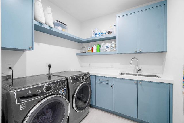 917 SW 36th Court, Boynton Beach, FL 33435