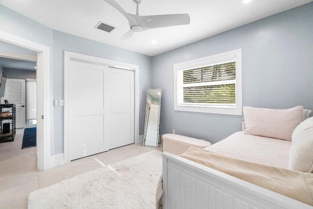 917 SW 36th Court, Boynton Beach, FL 33435