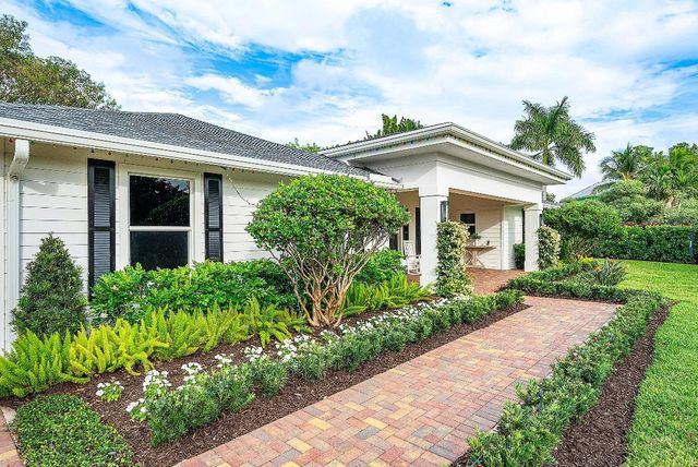 917 SW 36th Court, Boynton Beach, FL 33435