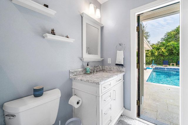 917 SW 36th Court, Boynton Beach, FL 33435