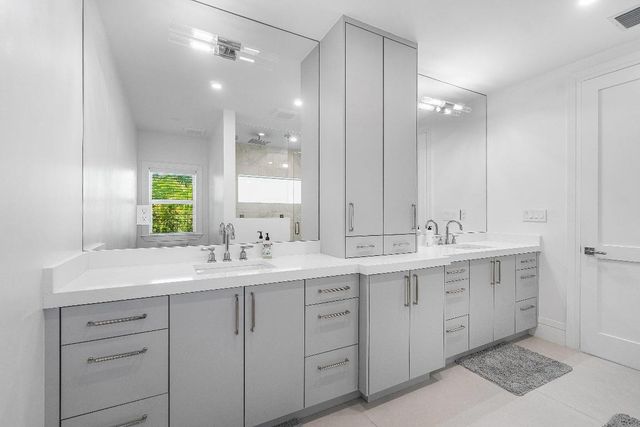 917 SW 36th Court, Boynton Beach, FL 33435