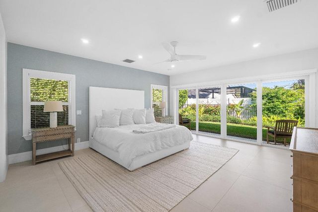 917 SW 36th Court, Boynton Beach, FL 33435