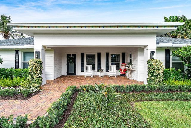 917 SW 36th Court, Boynton Beach, FL 33435