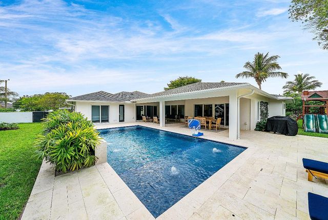 917 SW 36th Court, Boynton Beach, FL 33435