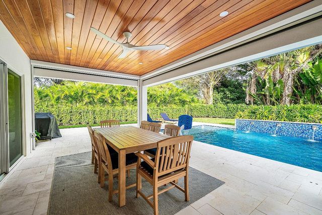 917 SW 36th Court, Boynton Beach, FL 33435