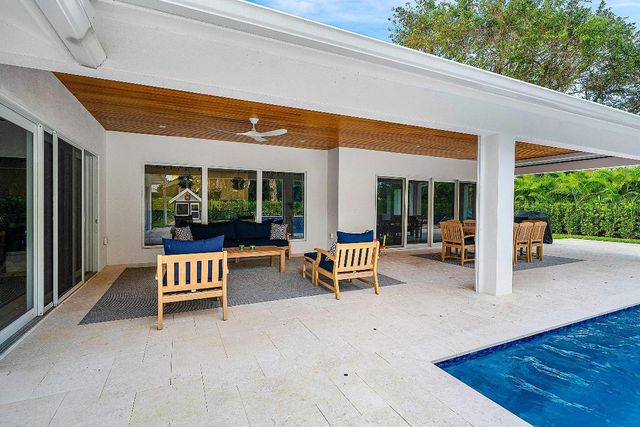 917 SW 36th Court, Boynton Beach, FL 33435