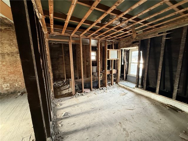 405-409 52nd, Lawrenceville, PA 15201