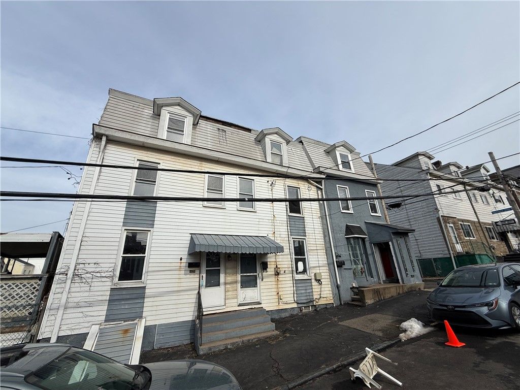 405-409 52nd, Lawrenceville, PA 15201