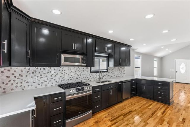 2455 S 18th Street, Kansas City, KS 66106