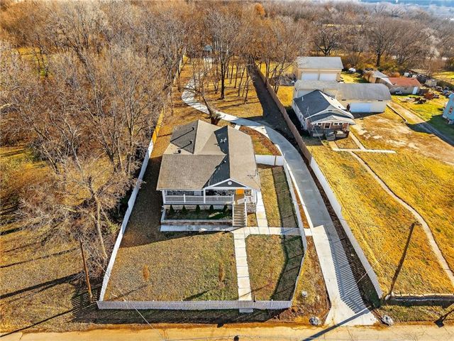 2455 S 18th Street, Kansas City, KS 66106