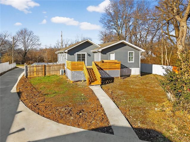 2455 S 18th Street, Kansas City, KS 66106