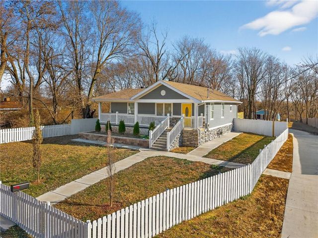 2455 S 18th Street, Kansas City, KS 66106