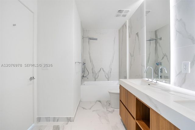1400 Biscayne Blvd 2507, Miami, FL 33132
