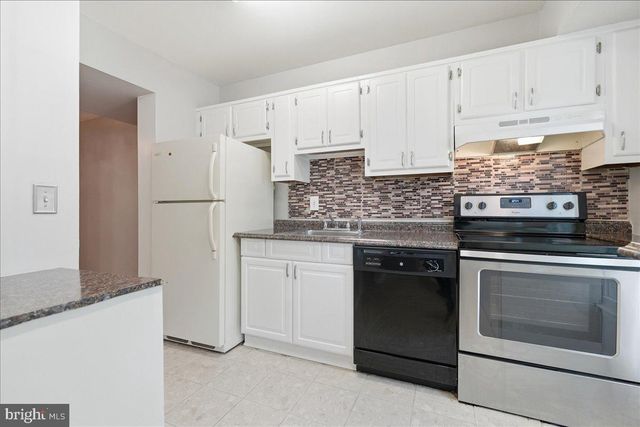 6326 FENESTRA CT, Burke, VA 22015