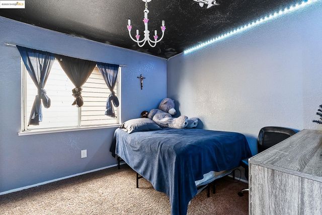 1974 Paradise Valley Ct, Tracy, CA 95376