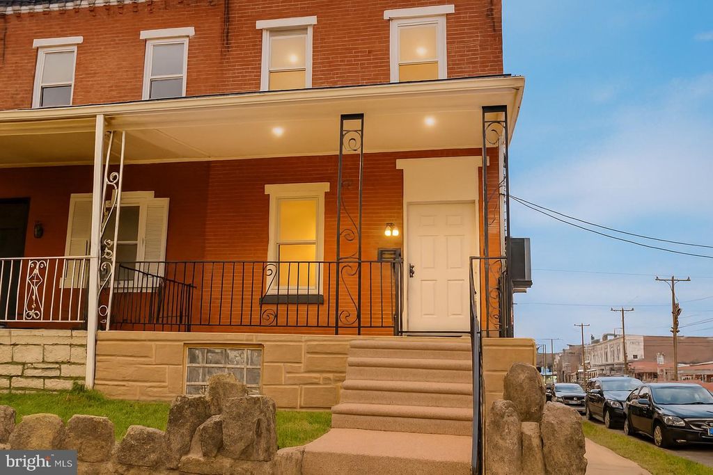 6774 MARSDEN ST, Philadelphia, PA 19135