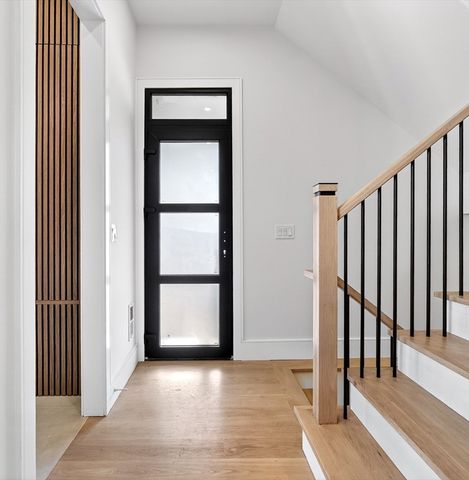 10 Pennsylvania Ave 1, Newton, MA 02461