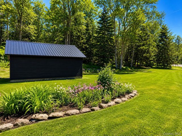 36 Old Route 17, Livingston Manor, NY 12758