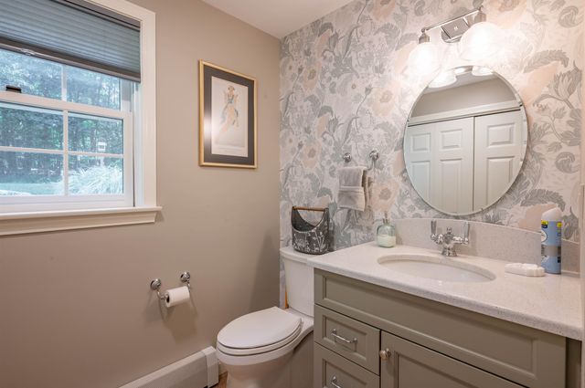 21 Marty Drive, Merrimack, NH 03054