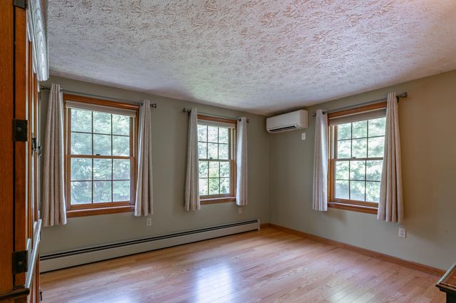 21 Marty Drive, Merrimack, NH 03054