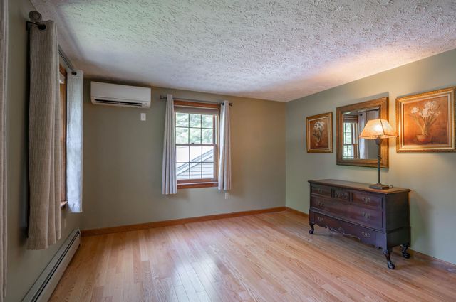 21 Marty Drive, Merrimack, NH 03054