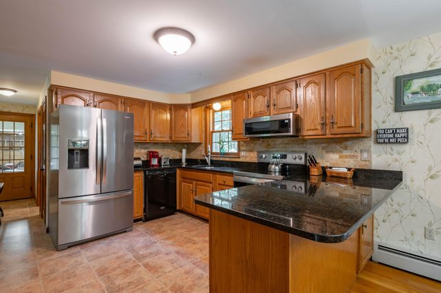 21 Marty Drive, Merrimack, NH 03054