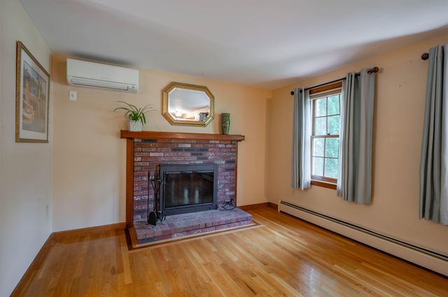 21 Marty Drive, Merrimack, NH 03054